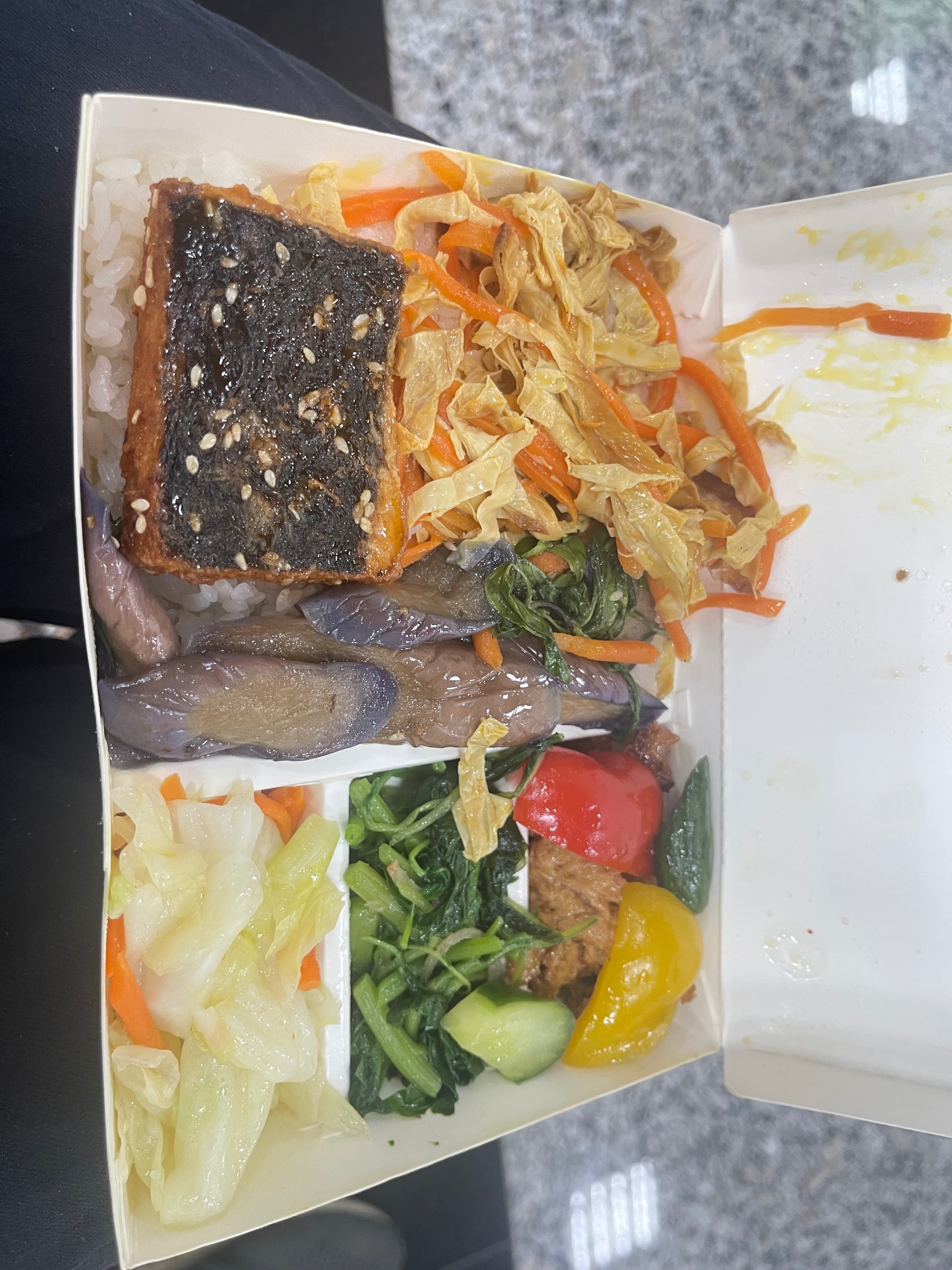 道場準備的素食便當